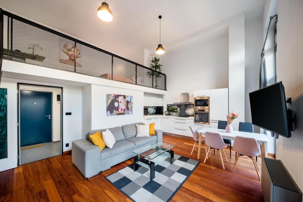 Duplex Apartment With 3 Bedrooms Prag Dış mekan fotoğraf